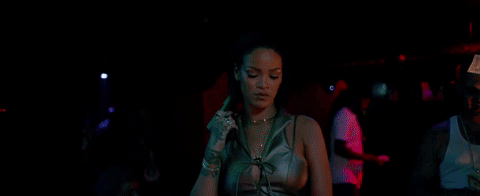 Rihanna-gif-gun