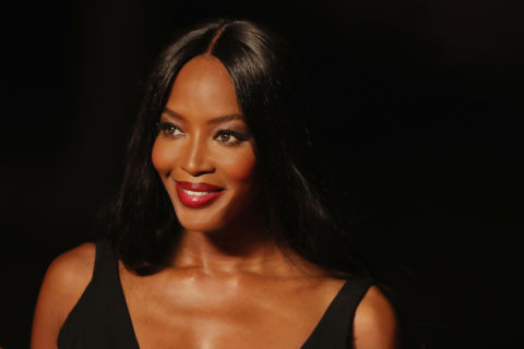 http://esquireuk.cdnds.net/17/07/480x320/gallery-1487085630-naomi-campbell.jpg